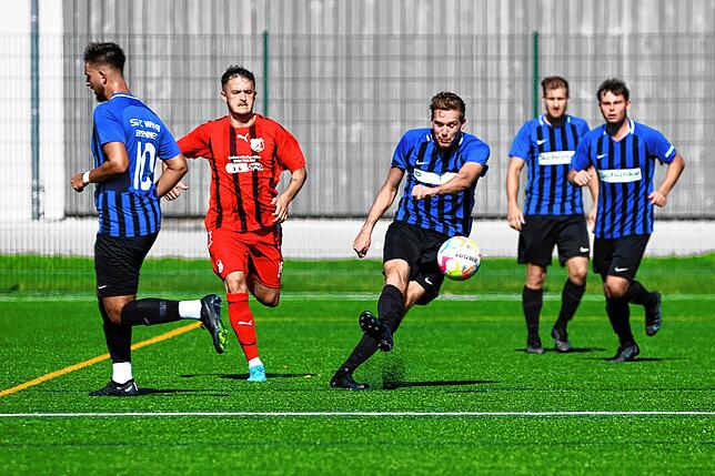 Bild 33: TuS Binzen dreht beim 4:3 gegen die SG FC Wehr/Brennet das Spiel &ndash; und wir haben Bilder!