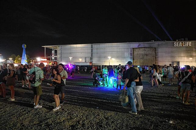 Bild 38: Seenachtfest 2024: Nach dem Feuerwerk wird weitergefeiert! Alle Fotos von der Partynacht
