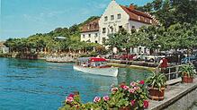 Die meisten Meersburger Filmszenen wurden im Frey-Häfele sowie im Außenbereich des Strandhotels Wilder Mann gedreht. Eine Postkarte aus ...