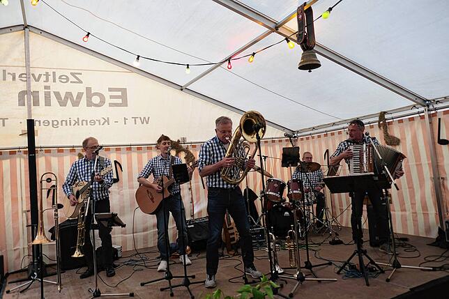 Bild 15: Birkendorfer Schopfschellenfest - Das sind die besten Bilder der Musiker