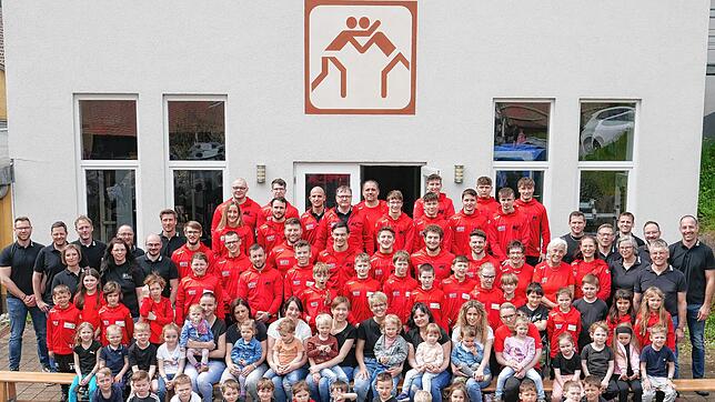 Im Jubiläumsjahr präsentiert sich der Kraftsportverein Tennenbronn als mitgliederstarker und facettenreicher Sportverein. Neben Ringen ...