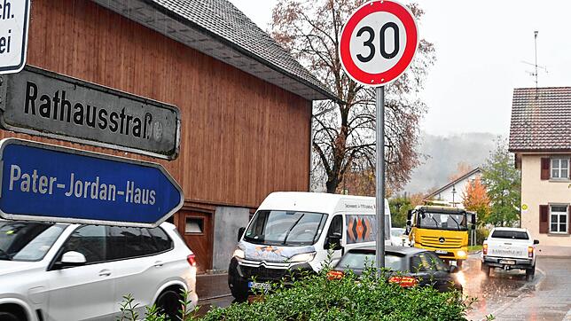 Die Verkehrssituation bleibt in Gurtweil vorerst schwierig.