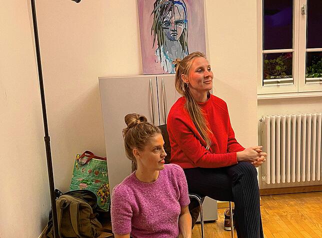 Anna-Lena Weidemann (rechts) ist Mitbegründerin des Vereins Kulturschutzgebiet Überlingen, Elinor Bender organisiert die Veranstaltungen ...