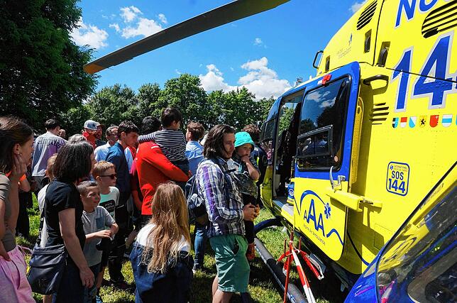 Bild 13: Tag der offenen Tür: die Feuerwehr präsentiert sich