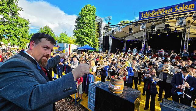 Bild 16: Die schönsten Bilder von der Eröffnung des 45. Salemer Schlossseefest
