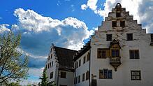 In das Schloss ist neues Leben eingekehrt, dort finden viele Veranstaltungen statt.