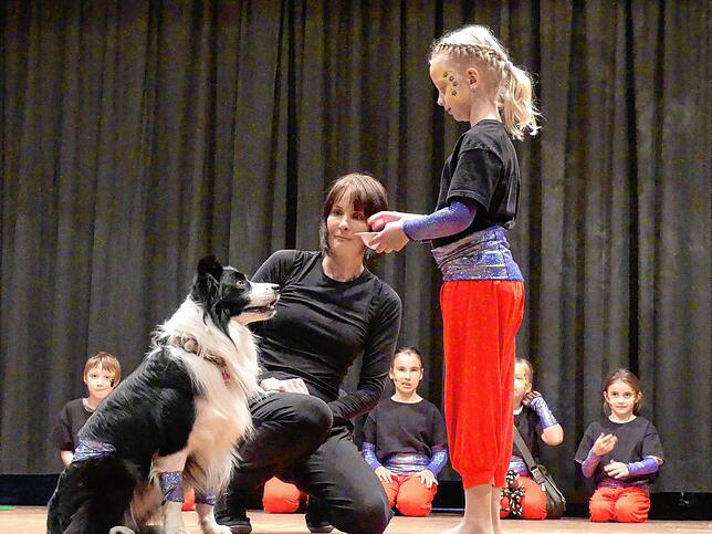 Bild 1: Zirkusvorstellung der Grundschule Bermatingen – Die besten Bilder