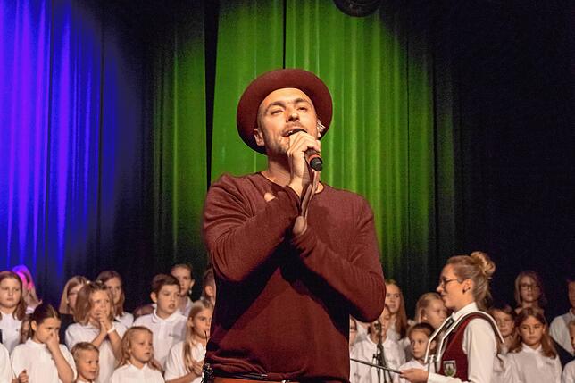 Bild 13: Bilder vom Festakt zur Eröffnung der Waldshuter Stadthalle mit Sänger Max Mutzke