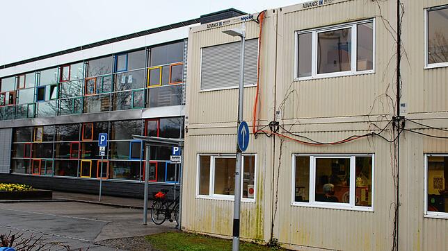 Dass an Kitas oder Schulen vorübergehend auf Container-Lösungen zurückgegriffen werden muss, wie hier an den Tannenhagschule, ist in ...
