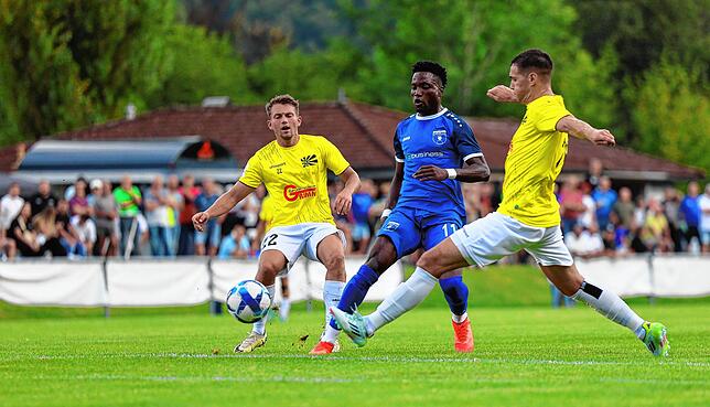 Bild 8: Unsere besten Bilder vom Pokalduell zwischen dem FV Möhringen und dem FC 08 Villingen