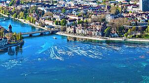 (Archivbild) Schön anzusehen, aber gar nicht so einfach klimagerecht umzubauen: Die Konstanzer Altstadt – hier ein Foto von April 2025 – ...
