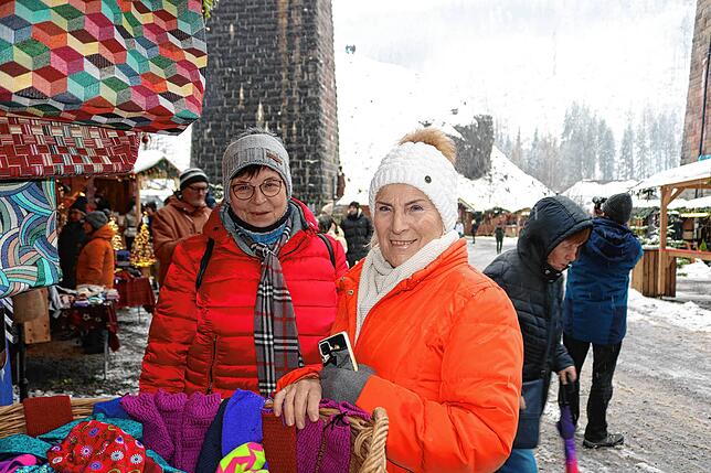 Bild 3: Besucheransturm auf dem Weihnachtsmarkt in der Ravennaschlucht