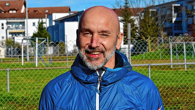 Gute Miene zum bösen Spiel: Sportchef Perseus Knab vom Verbandsligisten SV Weil ist wegen der geänderten Spielordnung ziemlich ...