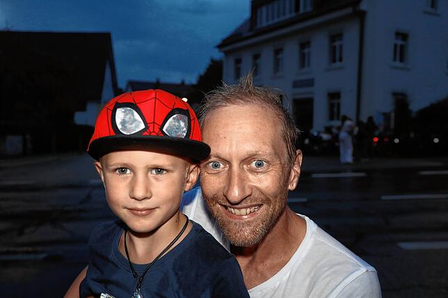 Bild 2: Party im Konstanzer Vorort: Auf dem Dingelsdorfer Herbstfest treffen sich Jung und Alt