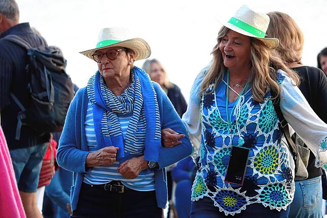 Bild 19: ABBA und Applaus: Sound Beach Festival sorgt für ausgelassene Stimmung im Überlinger Uferpark