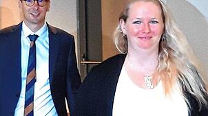 Kristin Schippmann setzte sich bei der Wahl zur Bürgermeisterin von Rheinfelden im ersten Wahlgang gegen ihren Konkurrenten Johannes ...