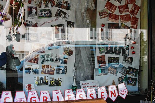 Ein Dorf – ein Verein: In „Heikes Blumenparadies“ wird an Begebenheiten an der Fasnacht, an Weihnachtsfeiern und ...