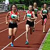 Packendes Duell: Leonie Stürzl (links) und Eva Albicker von der LG Hohenfels sprinteten über 800 Meter um den Sieg und dürfen beide zu ...