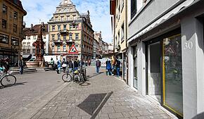 Auch an der Marktstätte (Foto) und in der Rosgartenstraße stehen Geschäfte leer. Das bereitet einigen Stadträten Sorge.