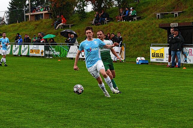 Bild 1: SV Waldhaus bezwingt den SV Obersäckingen mit 4:0 &ndash; und wir haben Bilder!