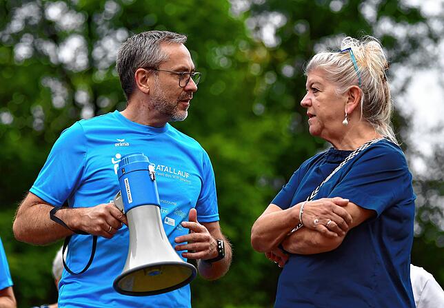 Bild 3: Emmely Kaiser und Omar Tareq gewinnen den 33. Wehratallauf – und wir haben Bilder!