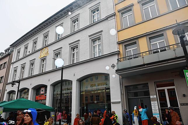 Bild 28: Schmotziger Dunschtig in Konstanz: Fasnacht mit Musik, Hästrägern und buntem Treiben - Die Bilder!