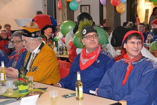 Bild 33: Bilder vom Narrentreffen der Urviecher-Zunft: Narrenmesse und Zunftmeisterempfang