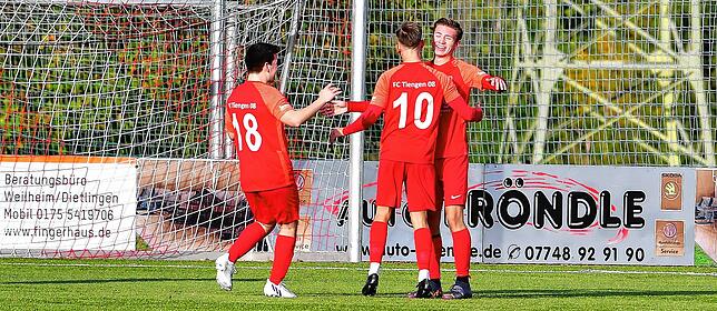 Bild 14: FC Tiengen 08 feiert 8:0-Kantersieg beim FC Rot-Weiß Weilheim &ndash; und wir haben Bilder!