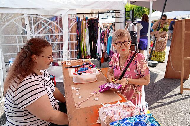 Bild 7: Bunte Vielfalt auf dem Marktplatz