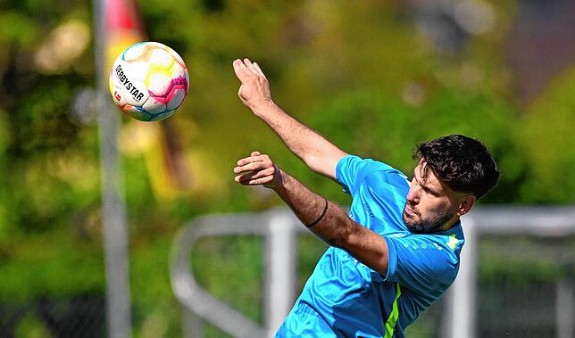 Bild 2: SV Buch siegt 2:1 beim FC Hauingen – und wir haben Fotos!