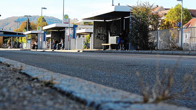 Der Bad Säckinger Busbahnhof soll mittelfristig umziehen auf die Nordseite der Gleise. Dies wird voraussichtlich eines der großen ...