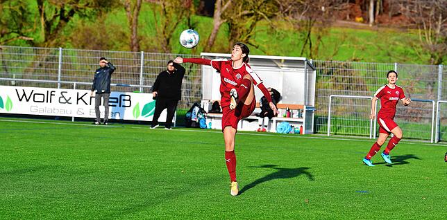 Bild 4: FC Hochrhein sichert ein 2:2 gegen ESV/PSV Freiburg &ndash; und wir haben Bilder!