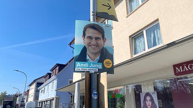 Auch in der Schaffhauser Straße ist noch das Konterfei des wiedergewählten CDU-Bundestagsabgeordneten Andreas Jung zu sehen.