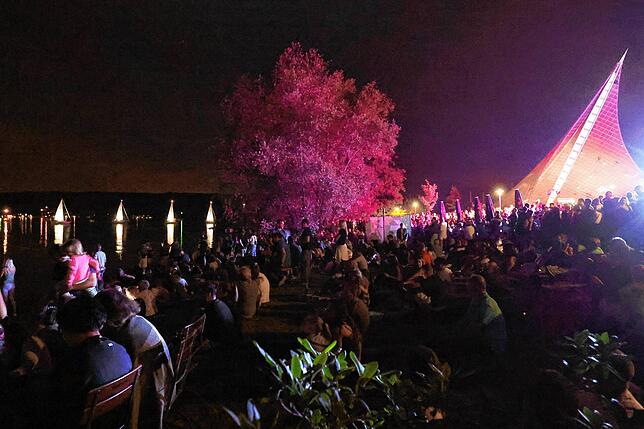 Bild 14: Bilder vom Hausherrenfest am Abend und dem Feuerwerk