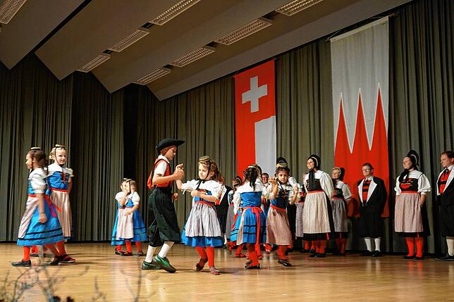 Bild 18: Stimmungsvoller Heimatabend (Teil 2)