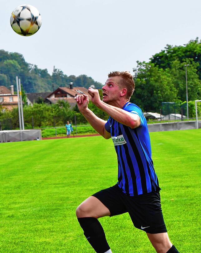Bild 10: Hier gibt es die Bilder vom 4:1-Sieg des FC Erzingen bei der SG FC Wehr-Brennet