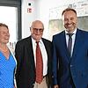 Von links: Maria-Claudia Gräfin von und zu Bodman, Wilderich Graf von und zu Bodman und Bürgermeister Matthias Weckbach
