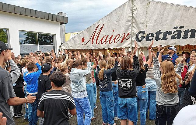Bild 13: Das Schulfest am GvZ in Meßkirch begeistert mit buntem Programm