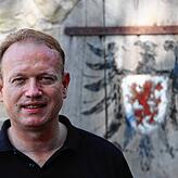 Jan Zeitler, Oberbürgermeister: „Beratungsgegenstand kann nur der gesamte Aufkleber, das heißt, Schriftzug und Stadtwappen, ...