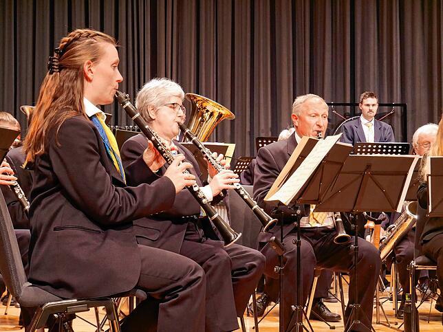 Die Stadtmusik Bad Säckingen gab am Samstag unter Leitung von Johannes Brenke ein Frühlingskonzert im Kursaal.
