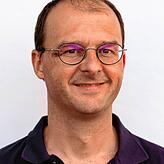 „Wenn ein Kind nicht schwimmen lernt, dann fehlt ihm was. Und jetzt ist ein ganzer Jahrgang weg.“Thomas Moch, Vorsitzender ...