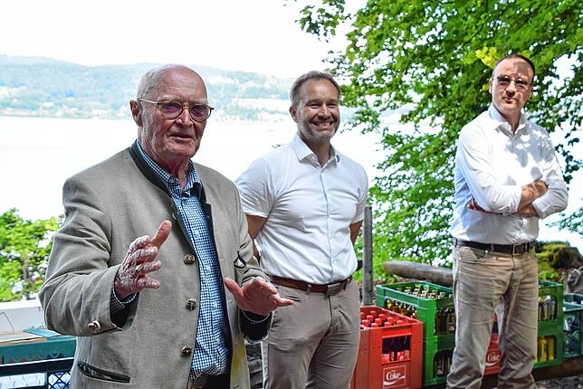 Wilderich Graf von und zu Bodman, Matthias Weckbach (Bürgermeister von Bodman-Ludwigshafen) und Uli Burchardt (Oberbürgermeister von ...