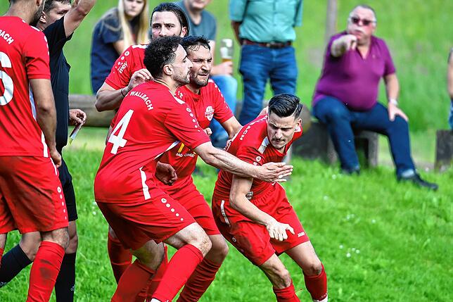 Bild 19: SV Eichsel siegt 5:4 gegen den FC Wallbach – und wir haben Bilder!