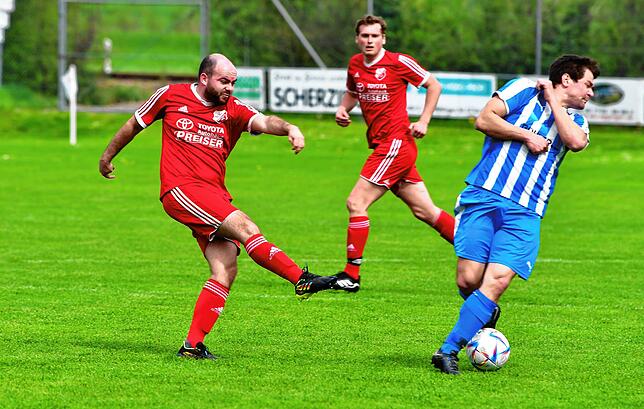 Bild 39: SV Eggingen gewinnt das Spitzenspiel gegen Verfolger SV Berau mit 4:1 &ndash; und wir haben Bilder!