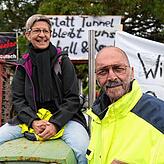 Brigitte und Bruno Böhler aus Hegne beklagen: „Statt Tunnel bleibt uns Schall und Rauch“ – und zwar im Wortsinn über ...