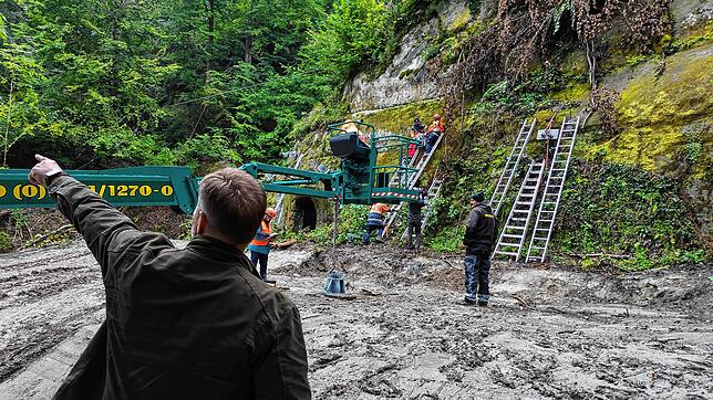 Auf der Baustelle am Fuß der Marienschlucht ist einiges los.