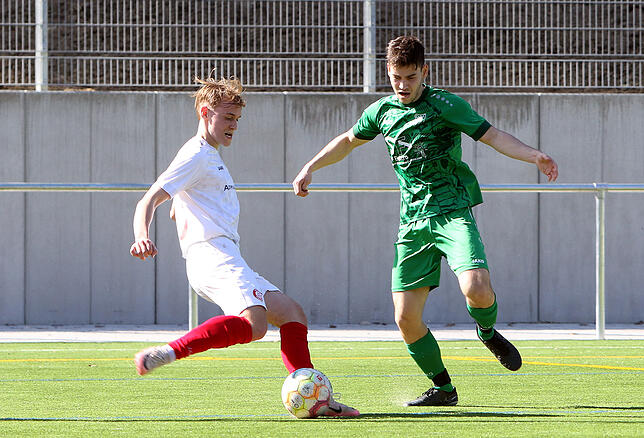 Bild 11: TSV Aach-Linz setzt beim SC Pfullendorf II die Akzente. Wir haben die besten Bilder!