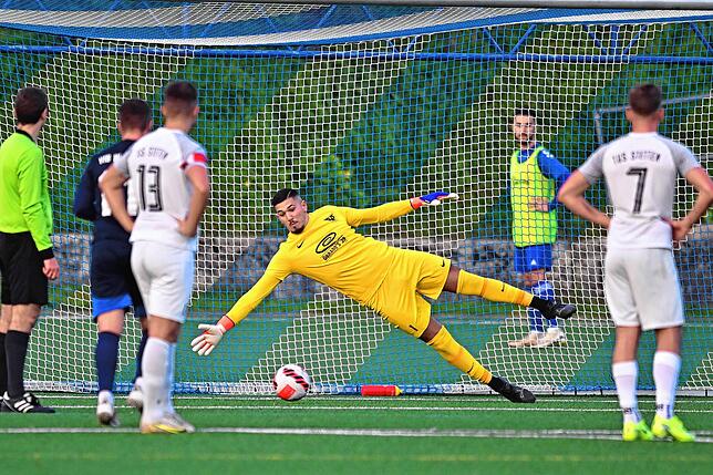 Bild 7: TuS Stetten besiegt den VfB Waldshut mit 6:0 – und wir haben Bilder!