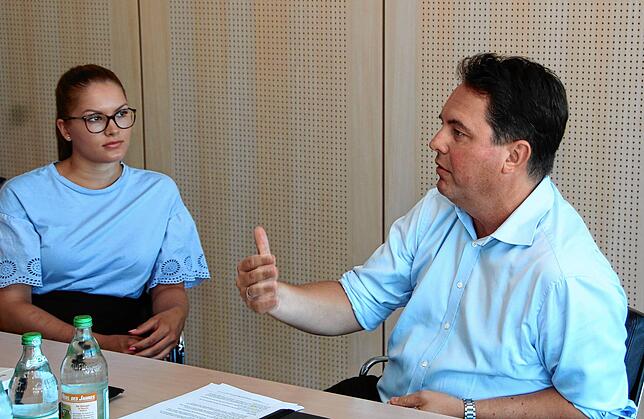 Familien-Sprecher Christian Weber und sein Bruder Daniel werden in der Familienholding nun von Christian Webers Tochter Gina unterstützt.