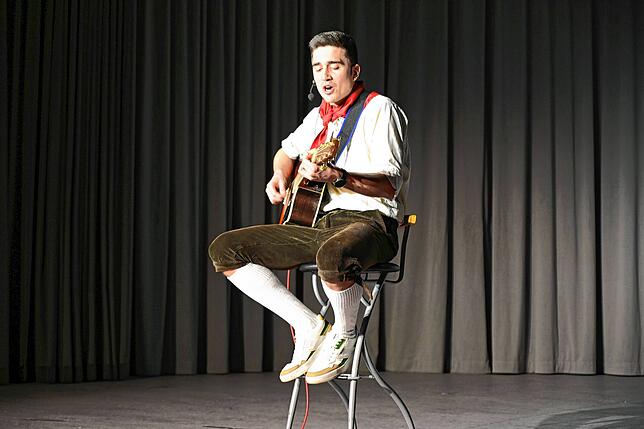 Bild 17: Bildergalerie: In Lauchringen begeistert der Narrenverein Räbenheim mit vielseitigem Bühnenprogramm